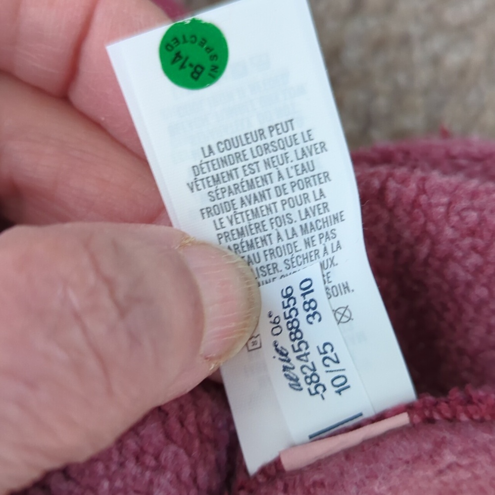 Aerie Red Oh Snap Sweatshirt NWT - Picture 9 of 10